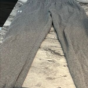 Under Armour Gray Sweatpants Relaxed Fit